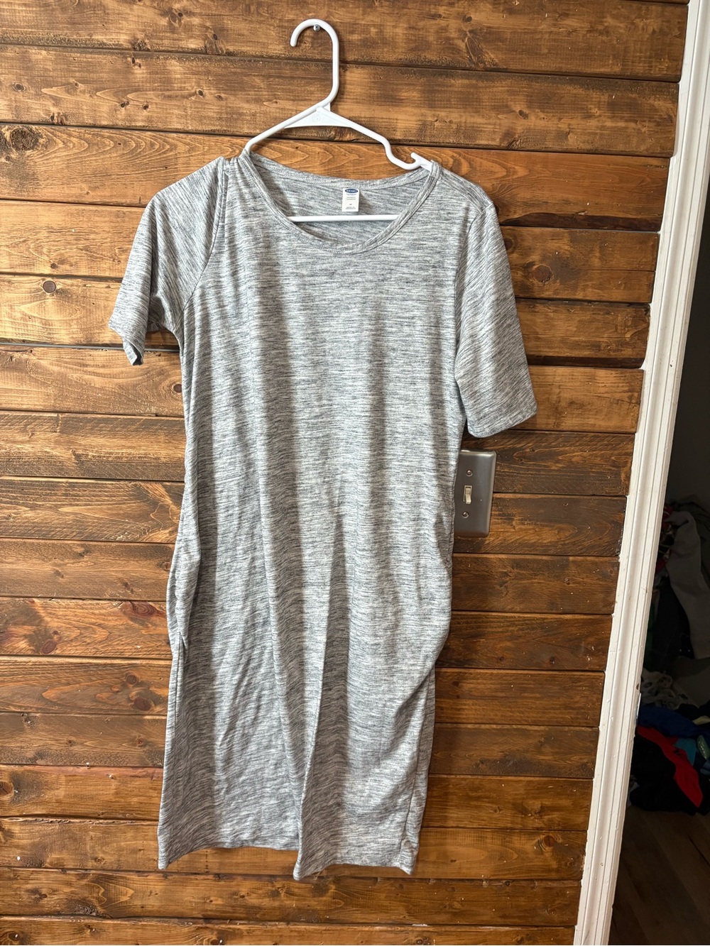 Old navy women’s maternity dress gray medium